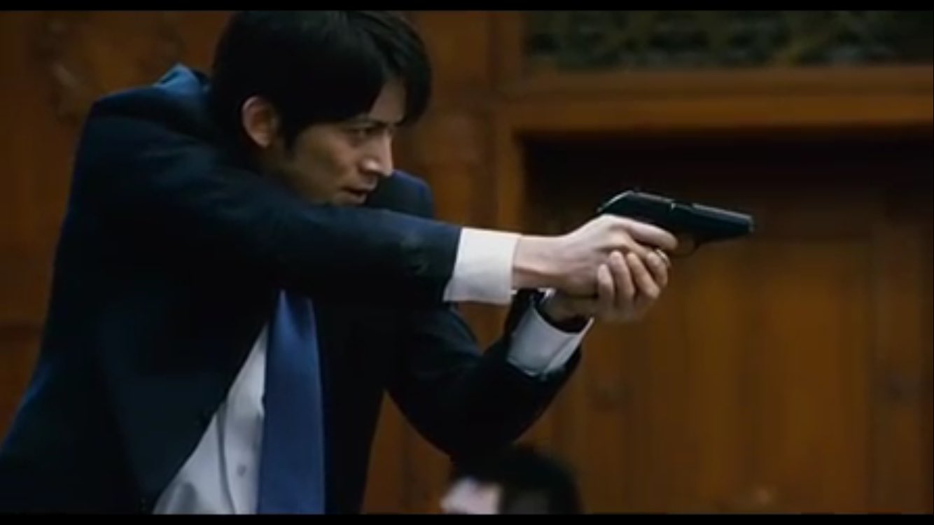 Twitter 上的ゆーちゃん 目力 銃の構え方 Sp 革命篇 岡田准一 堤真一https T Co Do8fotlevv Twitter