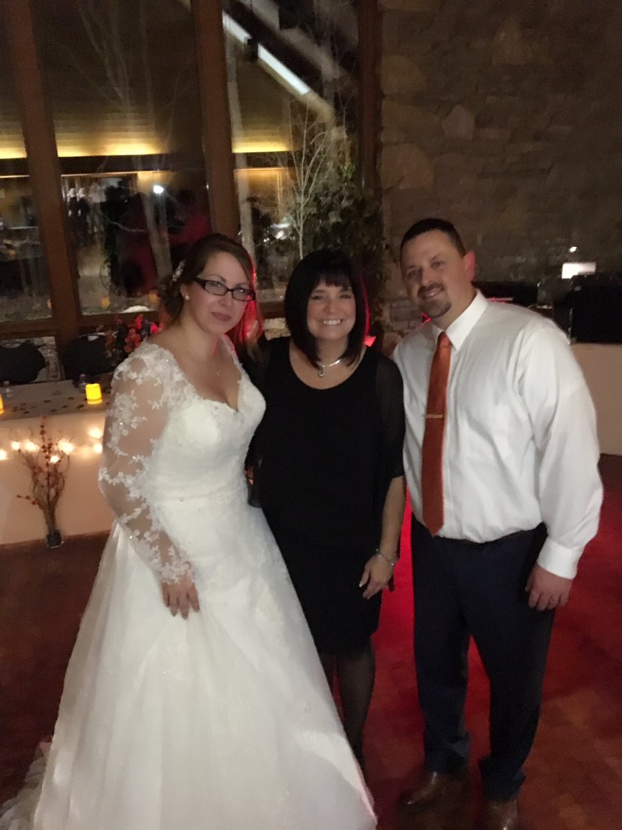JanetWend's tweet photo. So honored to officiate the wedding ceremony for this beautiful couple tonight. Congratulations to Mr &amp; Mrs Brock Hays!❤️❤️❤️ https://t.co/zepqv4QUWY