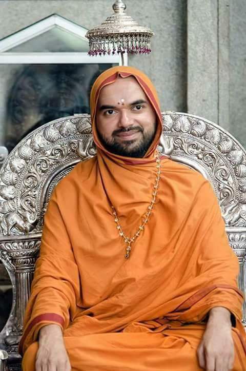 JyothiS30634636's tweet photo. @hareraama @SriSamsthana ಆಹಾ!ಅನಂತ ಆಕಾಶವ ಪೂಜಿಸಿ ಸೇವಿಪ ಭಾಗ್ಯ ನಮದು.ಬಿಸಿಲು,ಮಳೆಯ ಹದವಾಗಿ ಸುರಿಸಿ,ನಂಬಿ ಬಂದ ನಮ್ಮನು ಅನವರತ ಪೊರಯುವುದು.#Srisookti https://t.co/f0ZLAmM93g