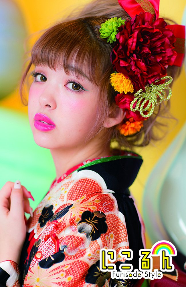 やしまグループ 成人式に向けて髪飾り入荷しおります 振袖 髪飾りで可愛く 広島で振袖や着物のやしま 広島 島根 岡山 鳥取 山口に22店舗 T Co 4my3nx8nzg やしまグループ 振袖髪飾り 振袖髪型