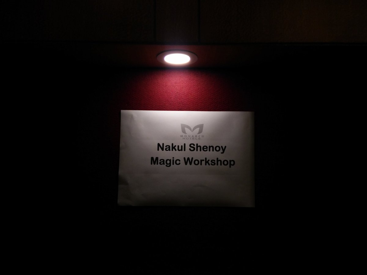 theRevOpsGuy's tweet image. Day 2 of #magicworkshop with @NakulShenoy. More magic coming💥🙃