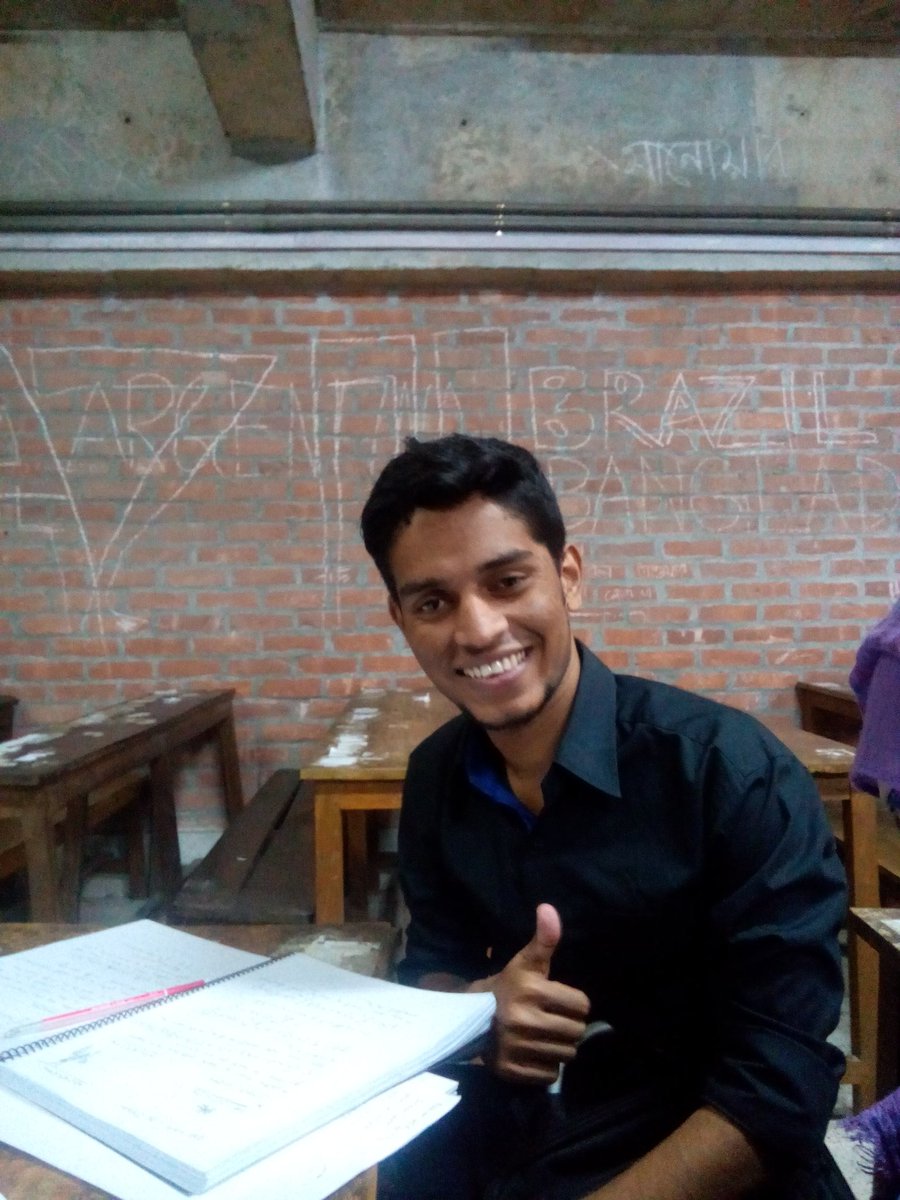 priyankadatta41's tweet photo. What I am dong in class... #MyBangles #Bethi'sHijabpin #Mehdi'sHasi 😂😂
@murshida_208 @IIMEHDI https://t.co/dOdJ6H2piz
