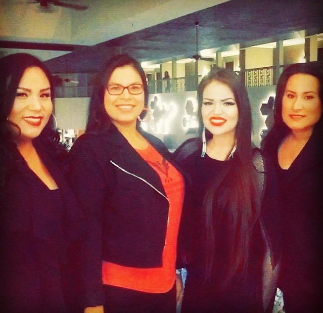 PrettyNdnGirls's tweet photo. We had an amazing time performing at the @ShopIndigenous1 Fashion Show/Startup Challenge 
#singpretty https://t.co/dN7aDAunBh