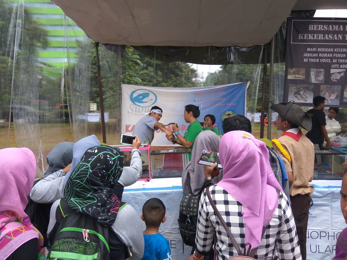 TetraPak_ID's tweet photo. Yuk datang ke #HelloNature2016 kita seru-seruan bareng. Lokasinya di Bumi Perkemahan Ragunan https://t.co/dCG1B0RnOf