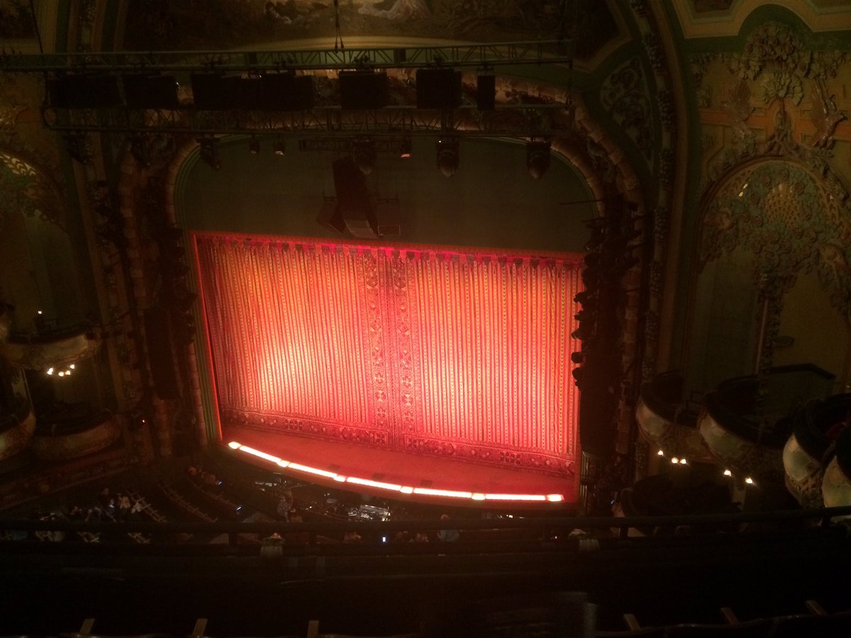 simply_corrina's tweet photo. My wish was granted and I saw my favorite show on Broadway! I'm so happy I got to share my happiness with my best friends @aladdin thank you https://t.co/gNkQZPuIBv