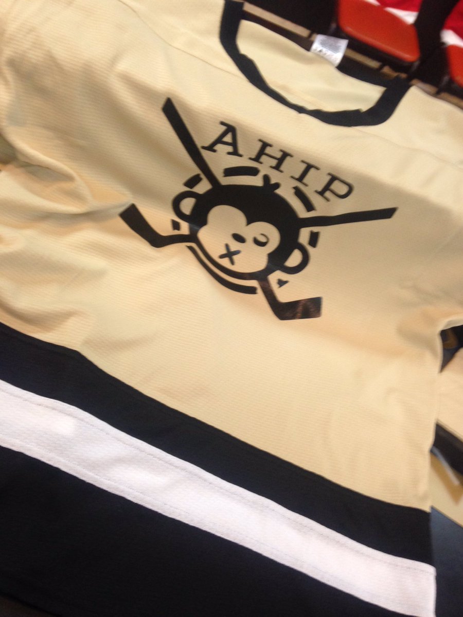 YungANTRO's tweet photo. #AHIP2016 https://t.co/kye4GO1wfs