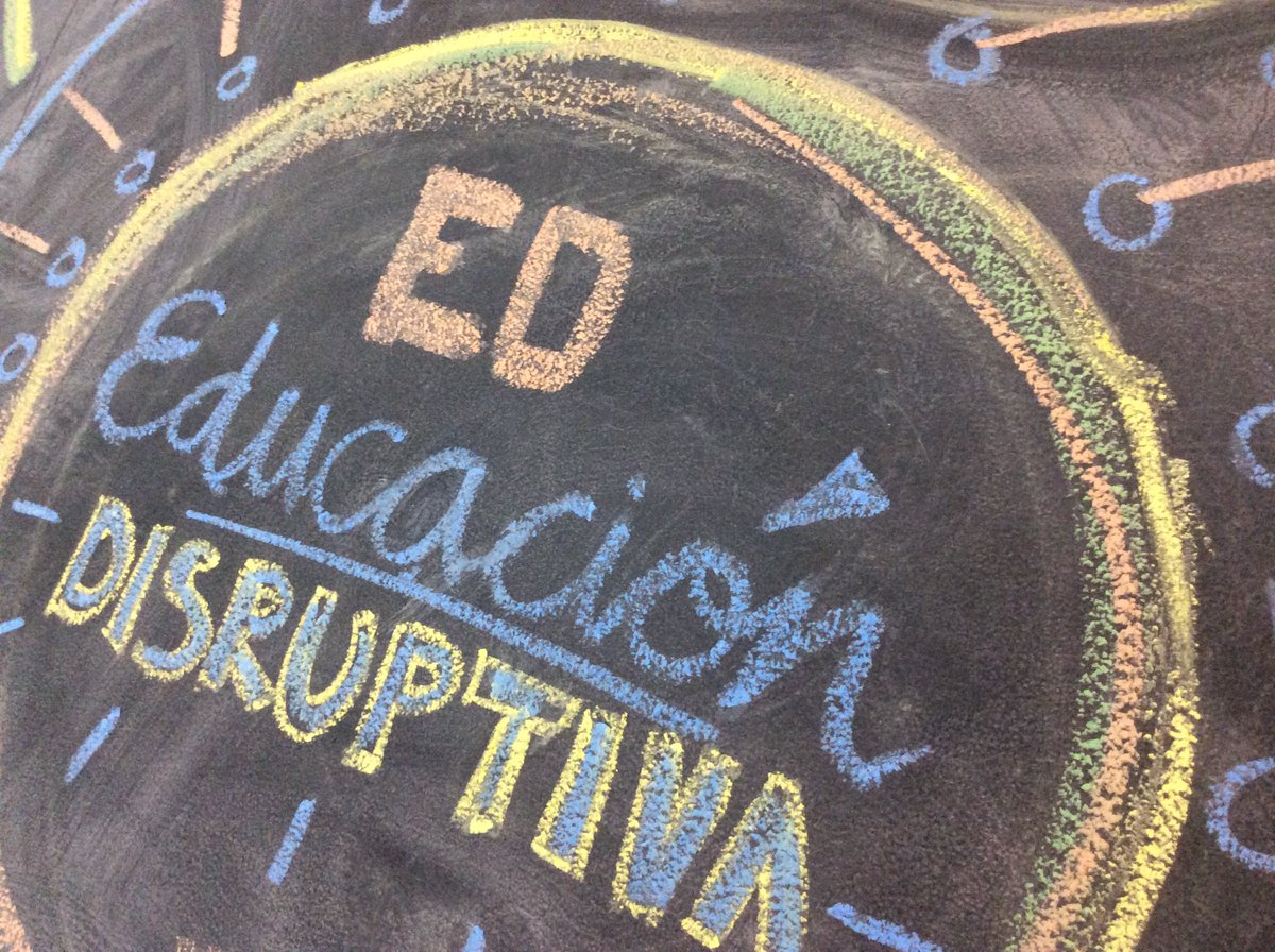 vlahebo's tweet photo. #DianaGarcia y su gráfica en el muro de #EducaciónDelFuturo @catedrafuturo @innovagobernar1 @bienpensado @gobnarino @nvelez @edDisruptiva https://t.co/HMTJ2Bsi8O
