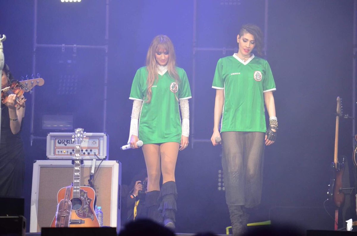 seitrack's tweet photo. ¡México siempre en el ❤️! @haashoficial #HaAshEnElPalacio https://t.co/K6jI4nTZgY