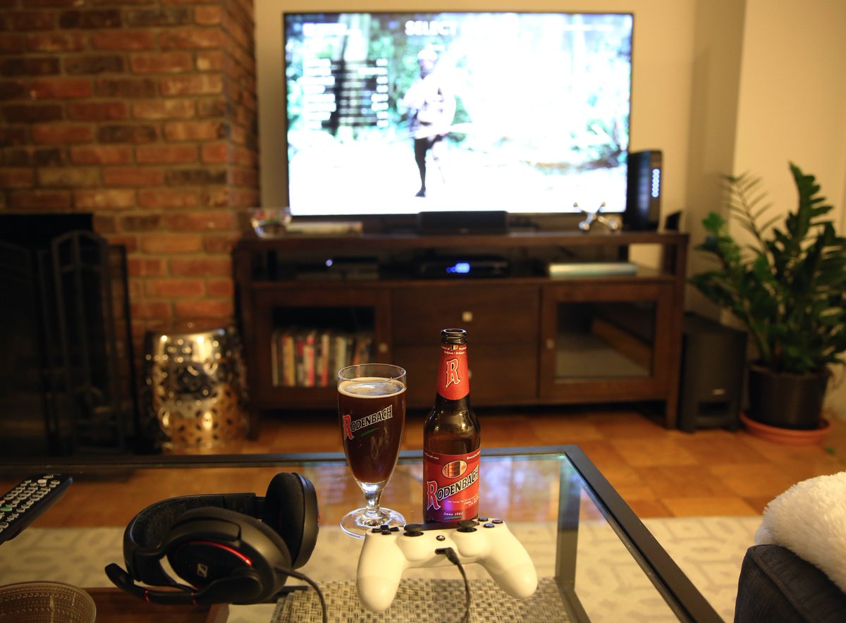 EthanFixell's tweet photo. My idea of a Saturday night. #Rodenbach #Battlefield #PS4 https://t.co/6Eg27CDKJp