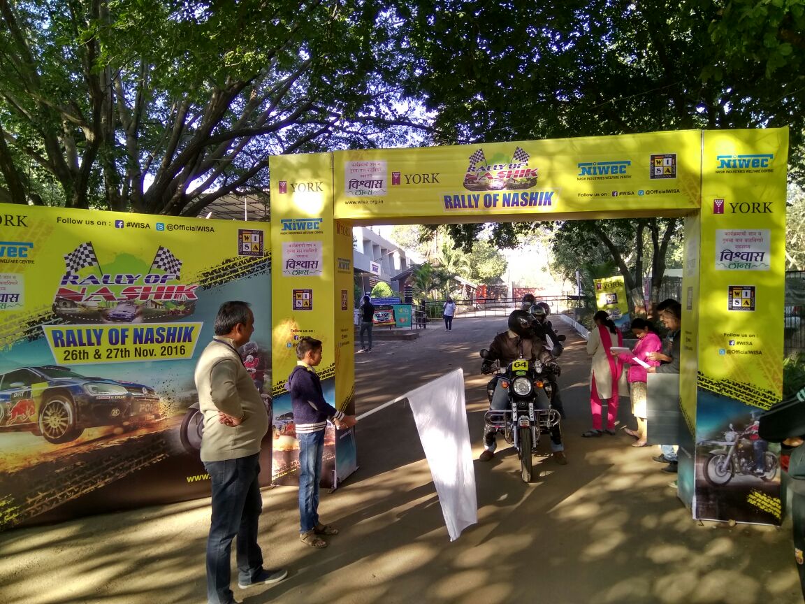OfficialWISA's tweet photo. Rally of Nashik 2016 - started as scheduled. 28 (4w) &amp; 11 (2w) have started the rally today. dist. 130 kms approx for 4w &amp; 80 kms approx 2w https://t.co/st7BDM7qE2