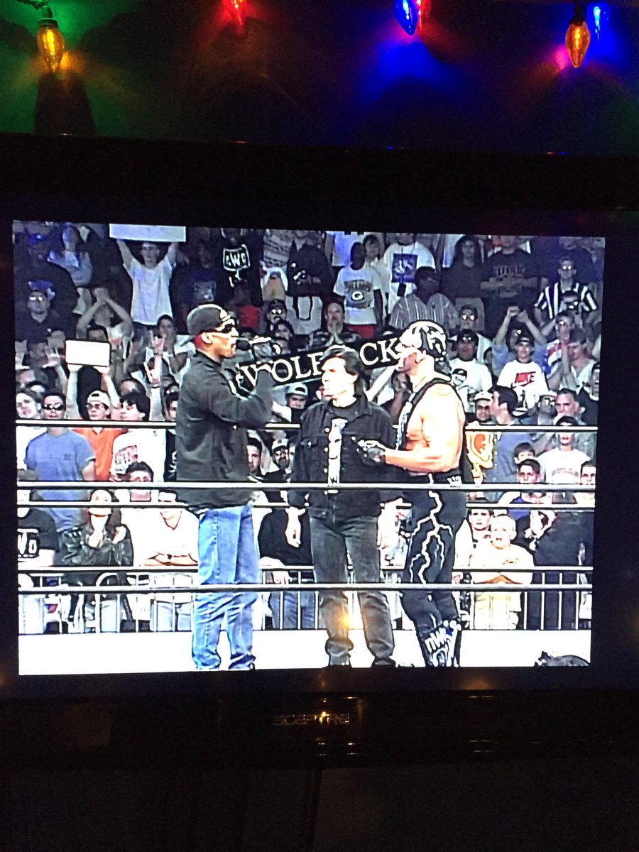 BobWarlord's tweet photo. #nitroepisode92 #Yikes 
#FrontRowRepresenting
#LexLuther
@cactus901 https://t.co/zb7fzCeS3x