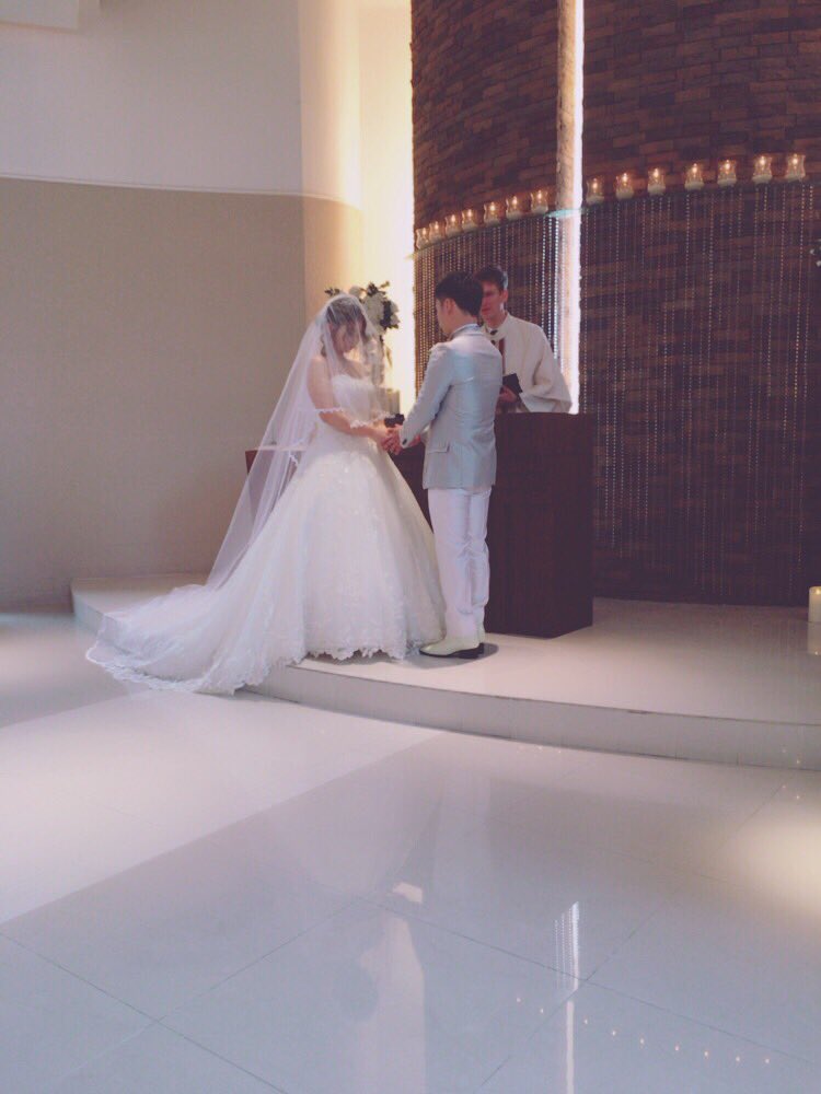 jin_0324_'s tweet photo. 2016.11.26結婚式💒
来てくれた人本当にありがと！
おかげでいい結婚式になりました！
バリバリがちがちに緊張して最後はカッコ悪かったけど、本当にあそこで話したり皆に見てもらうことで成長できたと思う！改めて皆へ感謝することが出来た。
これからも夫婦共々仲良くしてください！ https://t.co/taG5WNC9Hp