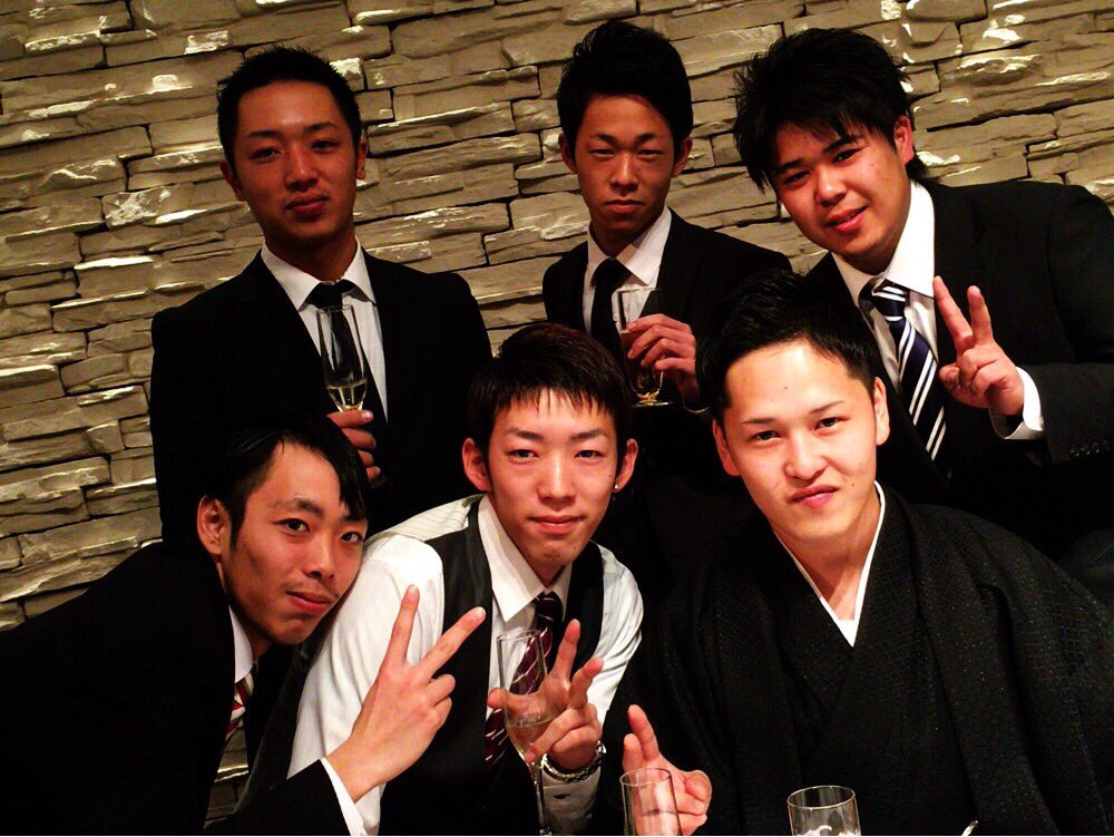 jin_0324_'s tweet photo. 2016.11.26結婚式💒
来てくれた人本当にありがと！
おかげでいい結婚式になりました！
バリバリがちがちに緊張して最後はカッコ悪かったけど、本当にあそこで話したり皆に見てもらうことで成長できたと思う！改めて皆へ感謝することが出来た。
これからも夫婦共々仲良くしてください！ https://t.co/taG5WNC9Hp