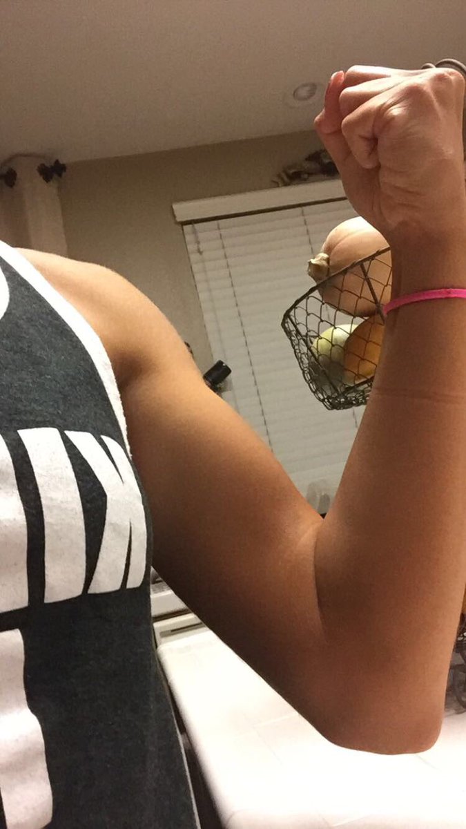 janae_watt's tweet photo. Progress💪💦🍌🏃 https://t.co/yhruG6noMC