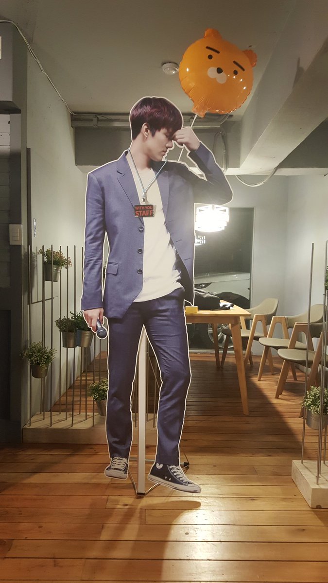 마이크 왜이렇게 작아 ㅇㅅㅇ <a href="/SONGKYUNGILCOM/">스위밍풀</a> @_songkyungil
