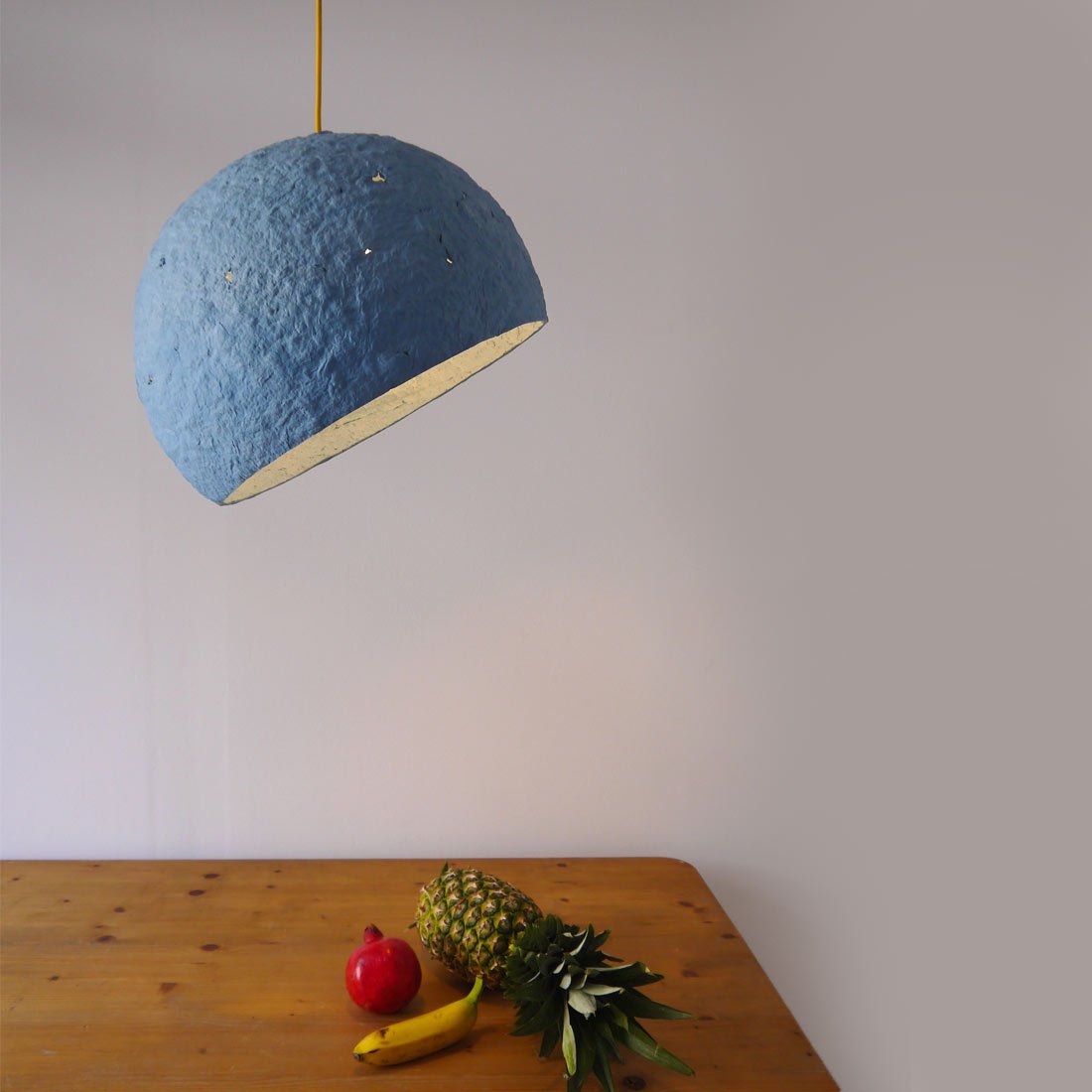 CreaReLab's tweet photo. Globe Blue hanging lamp made from old newspapers https://t.co/pHWXctw4hE  #paperpulp #industriallamp #pendantlamp #pulplamp #paperlamp https://t.co/Fz7X7zz5W1