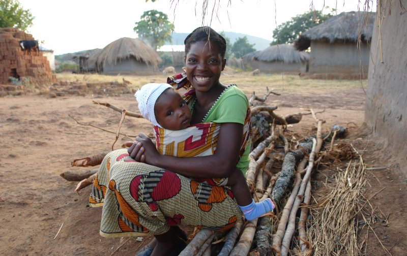 UNFPAMalawi's tweet photo. More than 1 in 5 adolescent women aged 20-24yrs report being married before 18yrs in sub-Saharan Africa. #EndChildMarriage #EndGBV #16days https://t.co/d6yufyHyyu