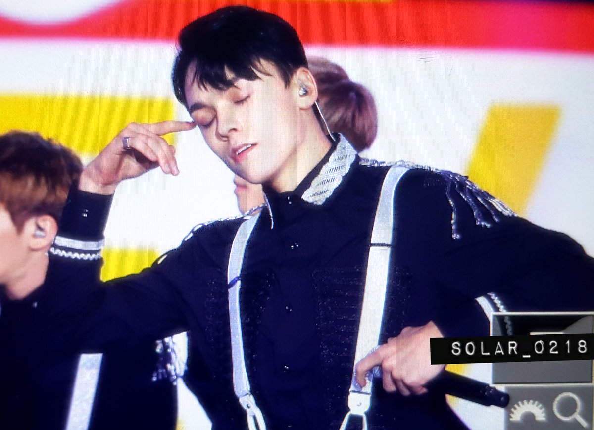 solar_0218's tweet photo. 161127 #버논 #세븐틴 🌸🌹🌸🌹🌸🌹🌸🌹🌸🌹 https://t.co/Le7kBHYbqx