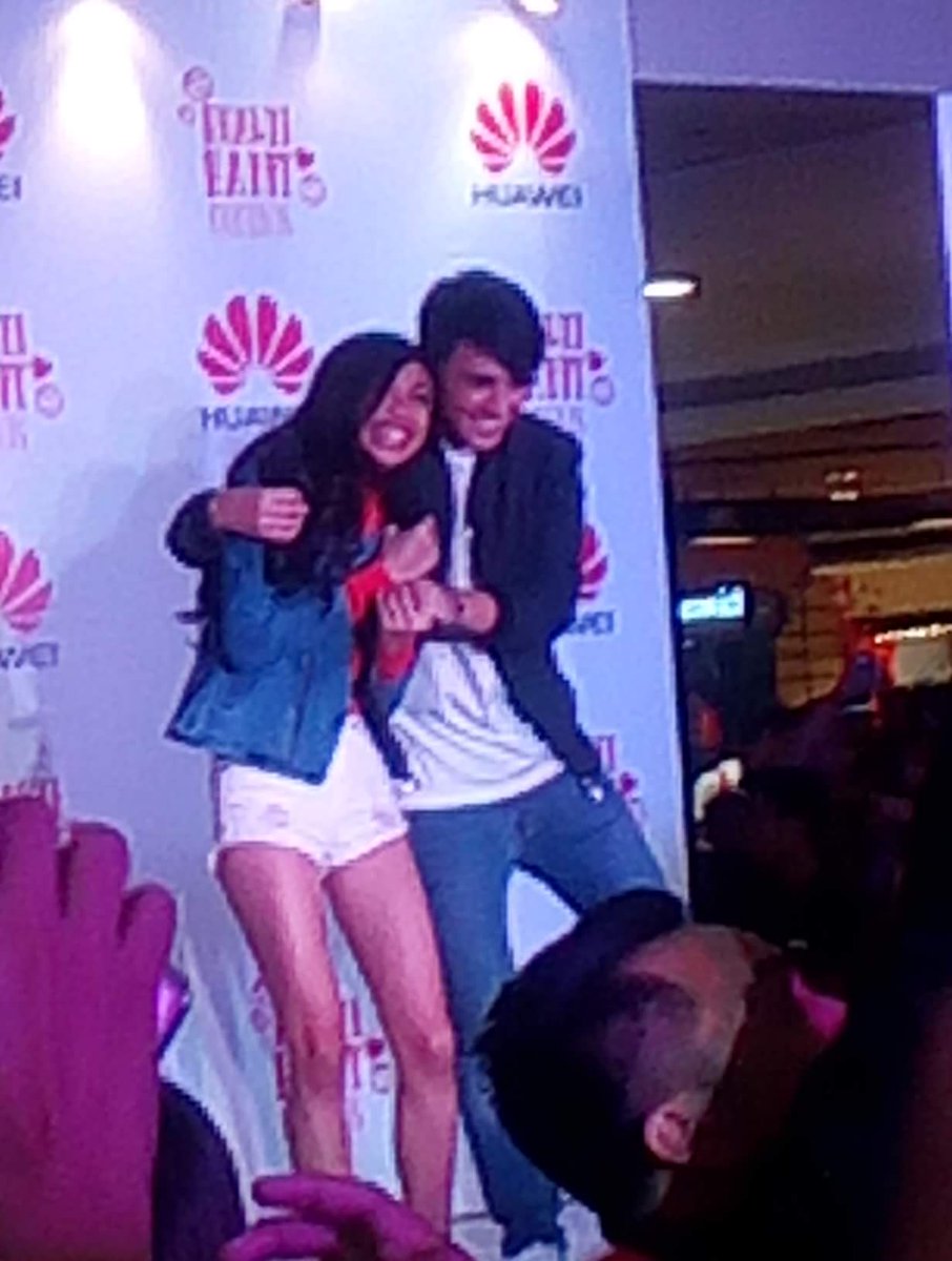 reginedaryyy's tweet photo. Ganyan po sila. Normal lang yan. Leche my fat heart!!! Wahhhhhhhh

ctto

MAYWARD AtSMFairviewForHuawei https://t.co/vnRxBRkVhX