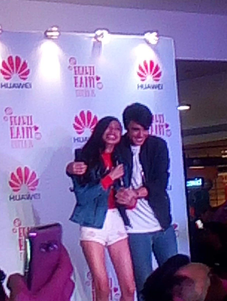 reginedaryyy's tweet photo. Ganyan po sila. Normal lang yan. Leche my fat heart!!! Wahhhhhhhh

ctto

MAYWARD AtSMFairviewForHuawei https://t.co/vnRxBRkVhX