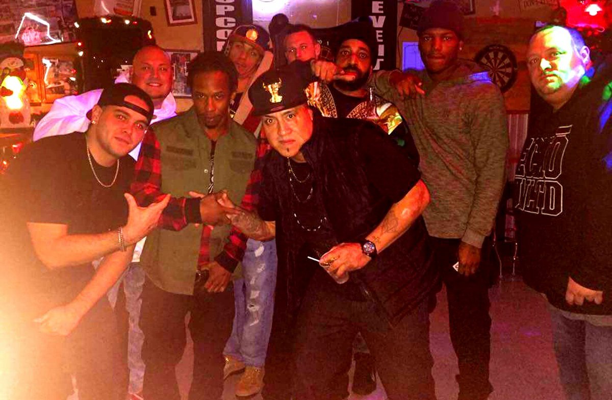 RomeoCuse315's tweet photo. Pros Welcome Home Party #133Ent https://t.co/wqdDutnI1C