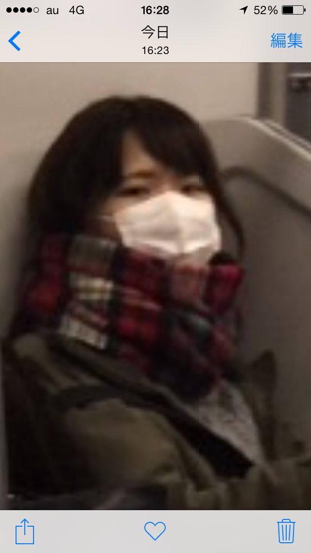 人の顔見すぎキモい