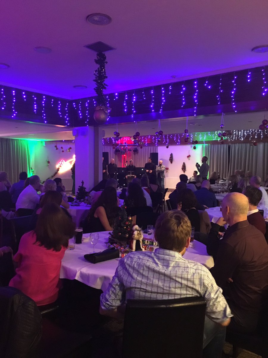 Warren3009's tweet photo. Great evening performing for the lovely people of @SAScycleclub last night 👍🏻 https://t.co/SshLpQpnaC