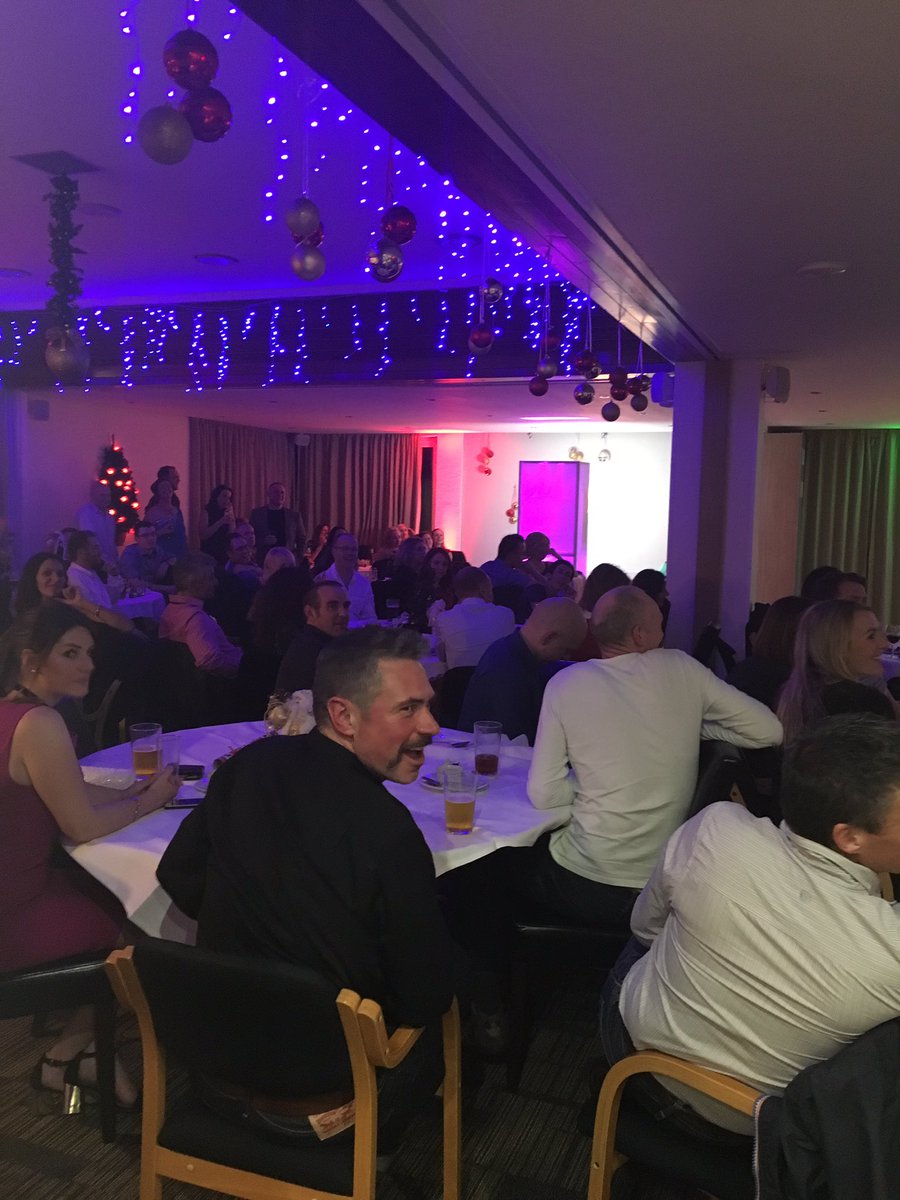 Warren3009's tweet photo. Great evening performing for the lovely people of @SAScycleclub last night 👍🏻 https://t.co/SshLpQpnaC