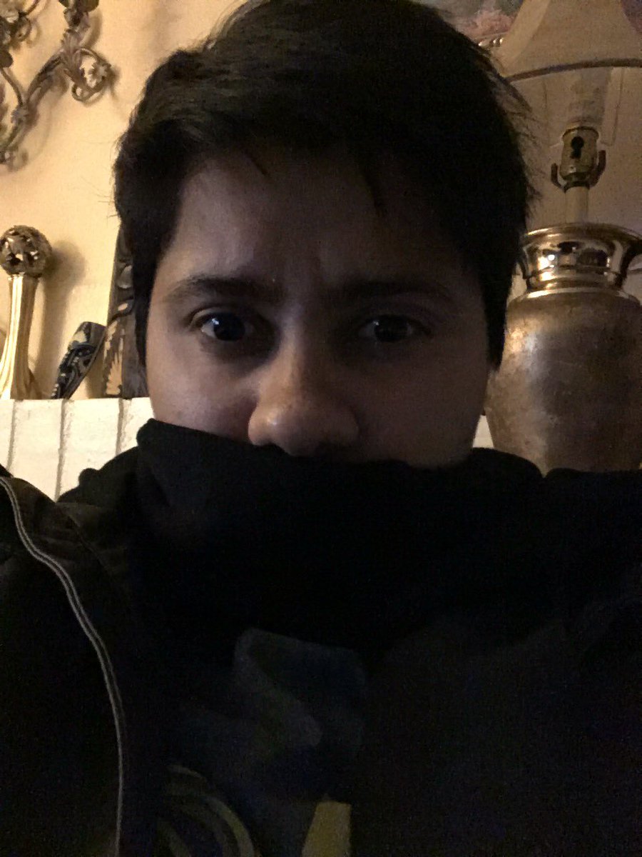SuperKouta's tweet photo. I'm not cold at all @steph_53_  @musicalmoss  #maxac https://t.co/2RekLlp6vJ