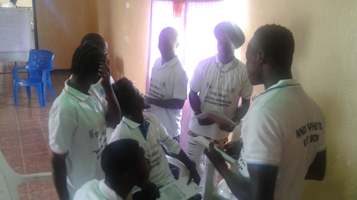 thebrainlaw1's tweet photo. @AccountLab training #40youth in #accountabilityissues for #peacful #voilencefree #election2017 @UNDP @UNDPLiberia @NTikum @VanJones68 https://t.co/IEXgo4cpTd