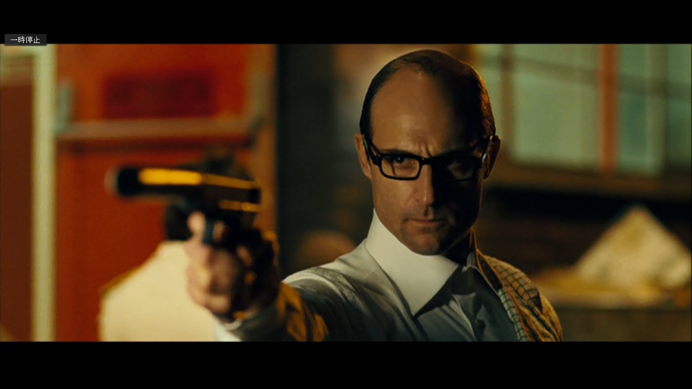 知的風ハット A Twitter 気弱で冴えないサラリーマンみたいな容姿と態度なのに 仕事の際には問答無用のプロフェッショナル銃殺モードにスイッチ入るソーターさんが一番の見所だと思う リボルバー です