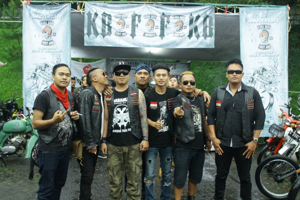 KUDABESIMCBDG's tweet photo. 6th Anniversary Kuda Besi MC West Java Chapter @ Sabuga... https://t.co/ndWgvQWmNj