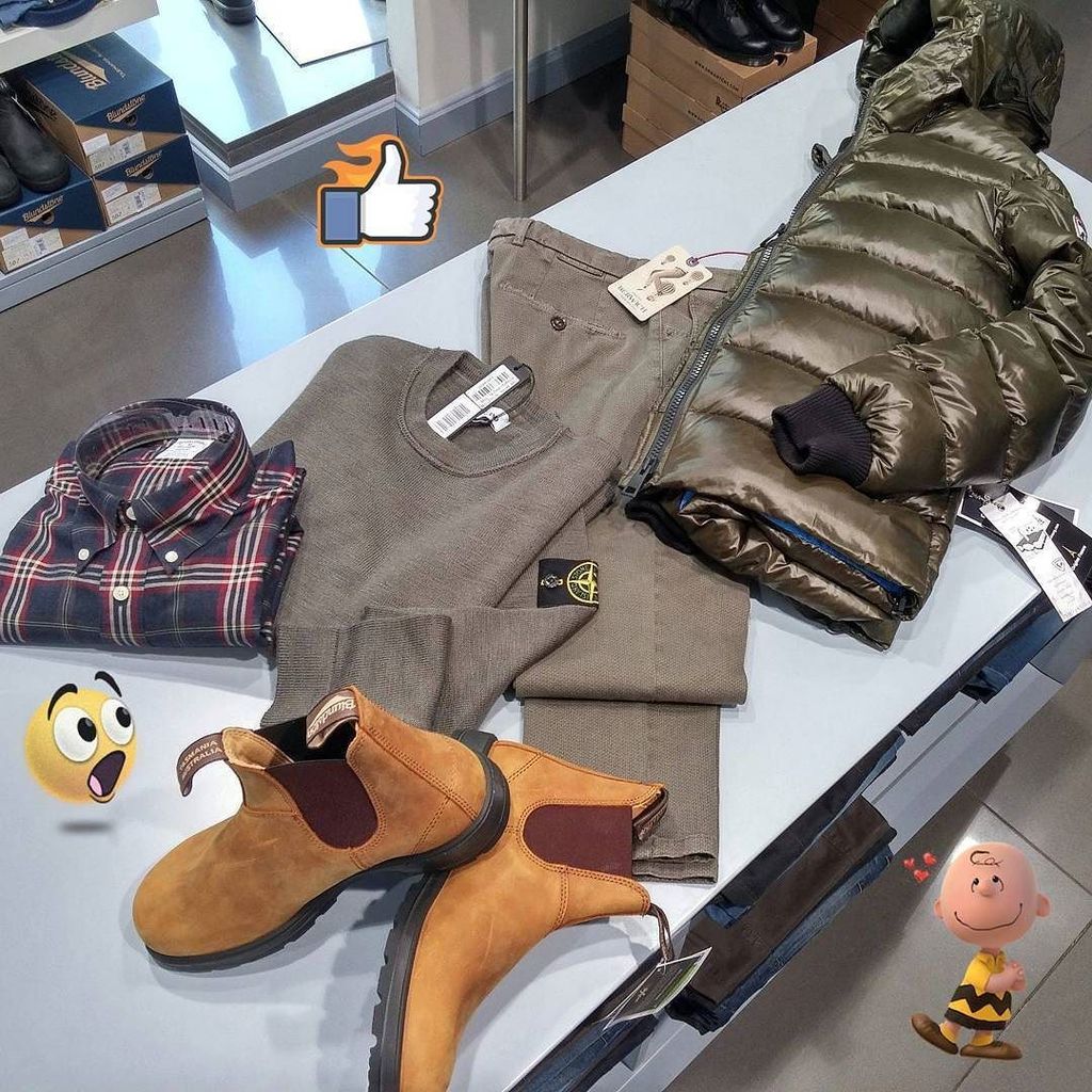 Omero_SBdTronto's tweet photo. Vieni a scegliere il tuo #Look!
#makeyourlook!
#lookoftheweek #outfitoftheweek #lookofth… https://t.co/dbtdBtLT0f https://t.co/7AOBlj7aFa