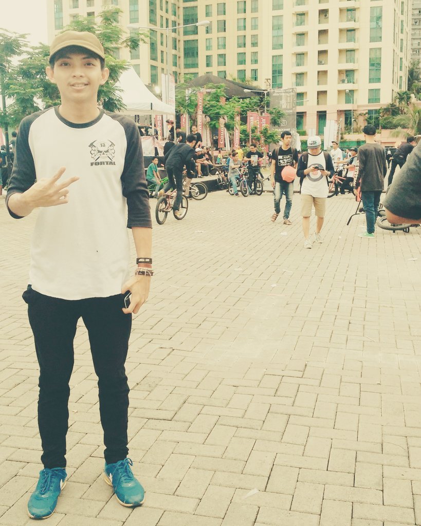 Sony_NKC's tweet photo. Fakesmileeee 😀😀😀 https://t.co/rDmYG5hEue