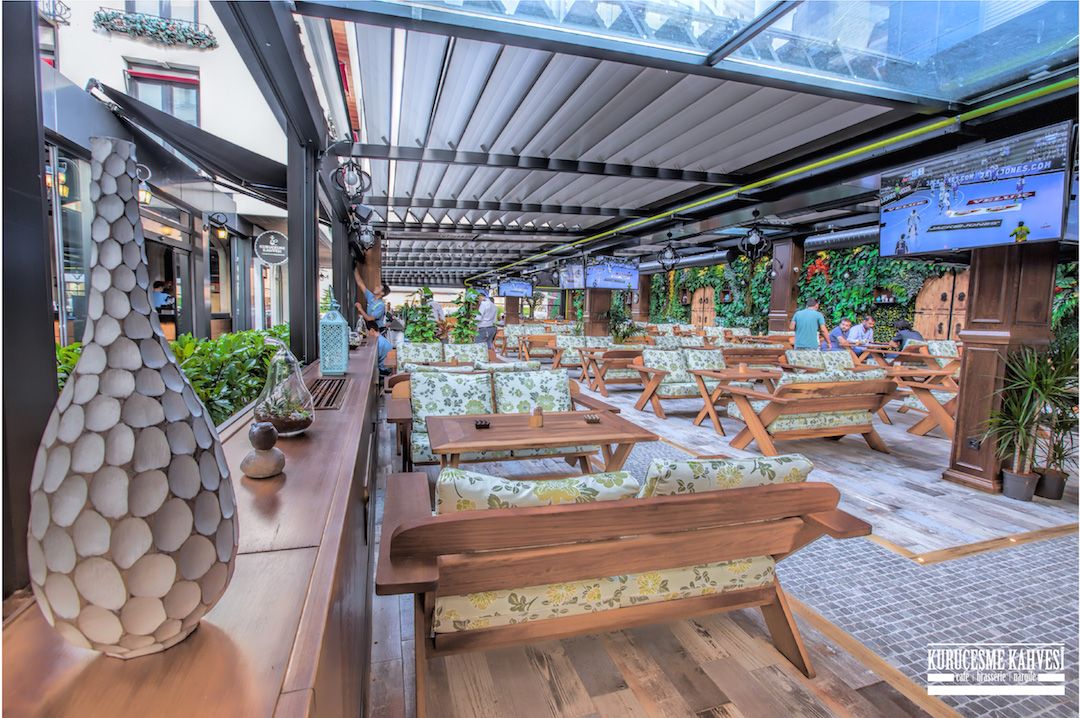 Kapalı ve açık alanı, farklı eğlence seçenekleri ve zengin
menüsüyle Kuruçeşme Kahvesi Ataşehir, şimdiden İstanbul'un "en sosyal kahvesi".