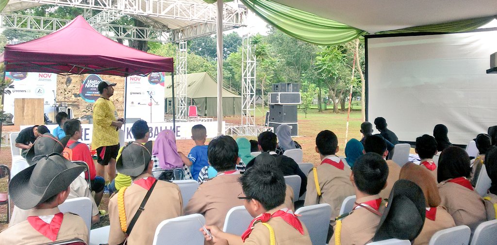 hellonatureID's tweet photo. Kring..kring.. Bike To Work ada di Hello Nature 2016 lohhh .. Mari bersepeda untuk hidup sehat !!🚵🚴🚵🚴

#HelloNature2016 #Greeners #B2W https://t.co/JK8KscEQsr