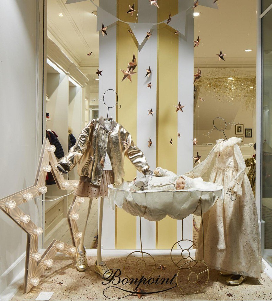 _BONPOINT's tweet photo. A rain of stars, a charming cradle and a little fairy, feel the magic of #Christmas at Bonpoint rue de Sèvres #Bonp… https://t.co/ZZRlzcjtGv