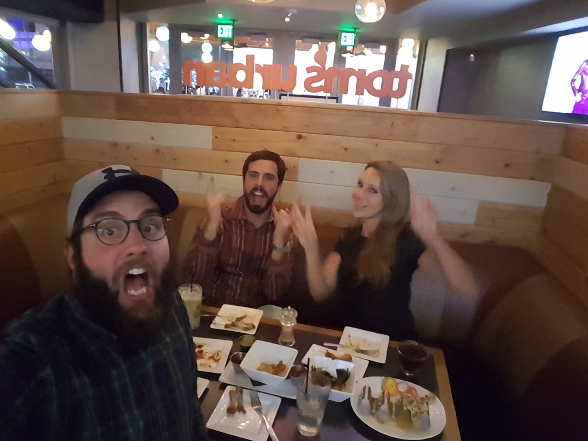 Agentgladu's tweet photo. #tomTVLA #UPshow https://t.co/OpGJSnCtyU