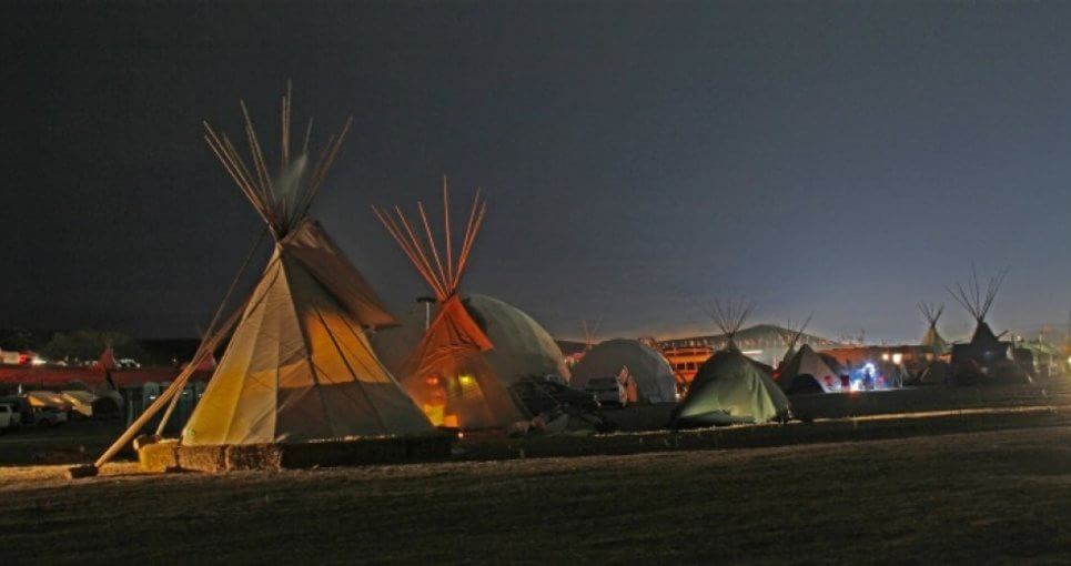 Standing Rock: A Moment of Clarity for Progressive Activists oximity.com/article/Standi… by <a href="/commondreams/">Common Dreams</a>