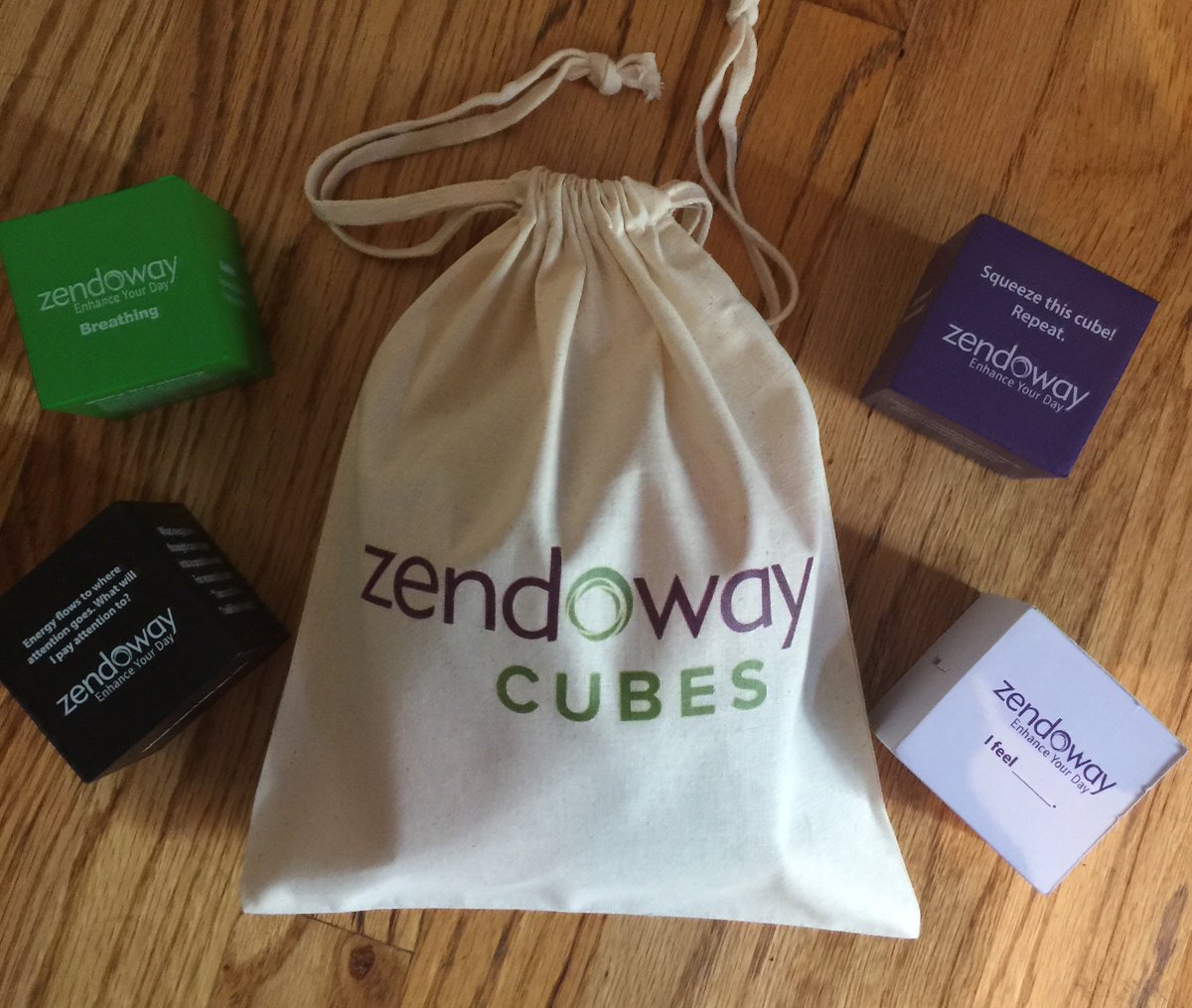 kerrywekelo's tweet photo. #unique #gifts #teachers #discount 18% off through 12/2 code #spreadgoodness v https://t.co/cGv2plL0rq https://t.co/Zsvn2Z6n1L