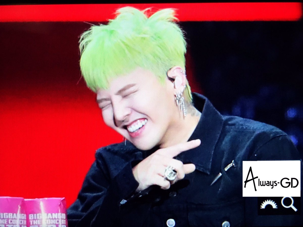 bigbang___gd___'s tweet photo. @bigbang___gd___ https://t.co/Sc2vZMDM3w