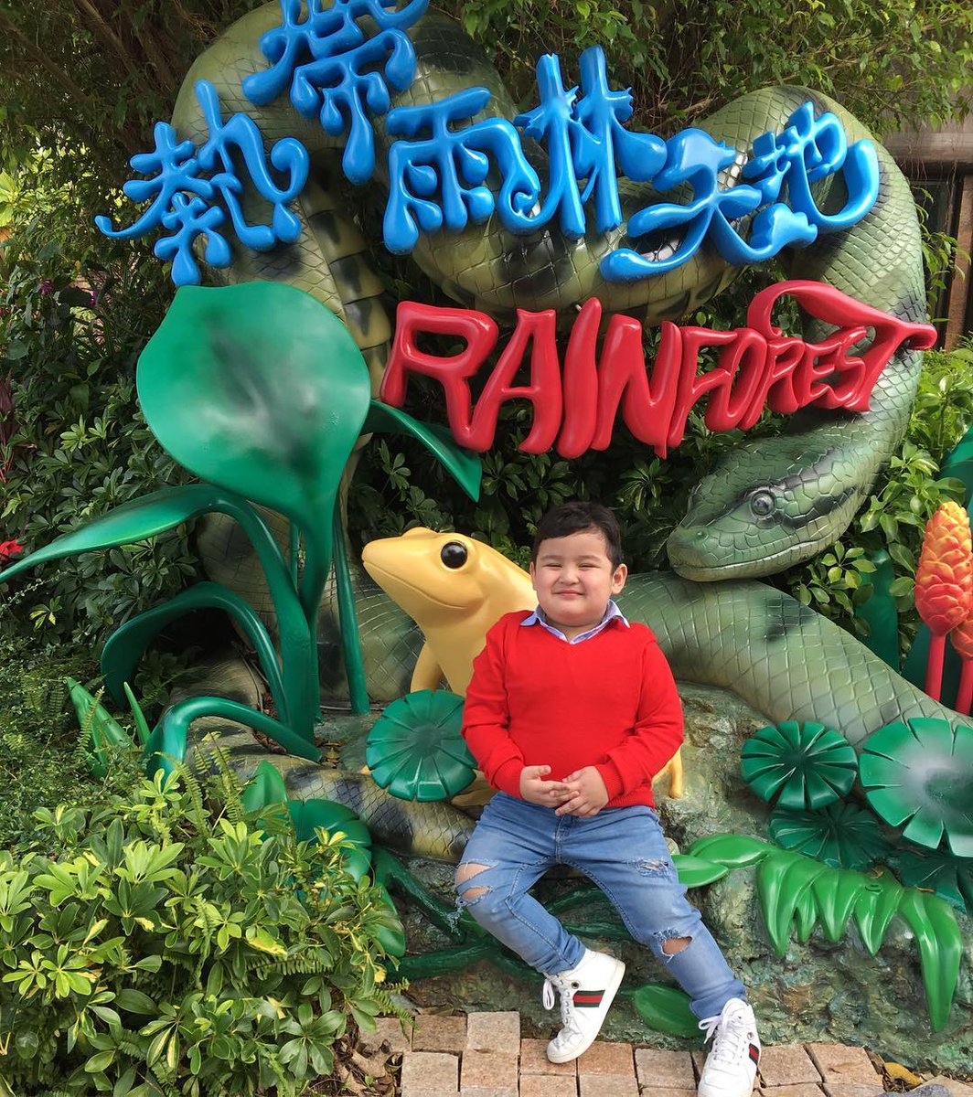 baebysebaste's tweet photo. Making good memories together ❤️ 

#MAlovesALDEN #ALDUBinEnteng10 https://t.co/cZYjY9dq5G