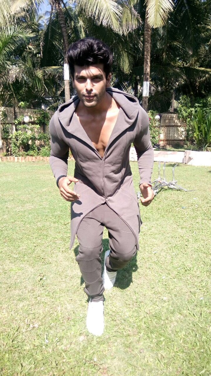 KushalT2803's tweet photo. Make peace with your demons and the chaos in your heart will settle flat https://t.co/Di3CEi5lMV