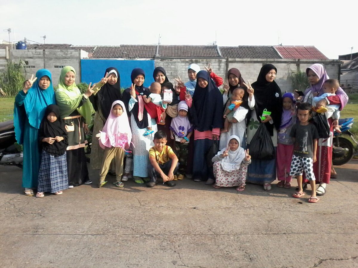 13. Relawan @SaduddinDhani juga Lakukan Gesit di Perumahan GCC Cikarang Utara #SAHTerdepan #PilkadaKabBekasi2017