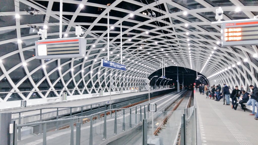 michieldijkman's tweet photo. Het vernieuwde Den Haag Centraal. https://t.co/Ke2ManwEEi