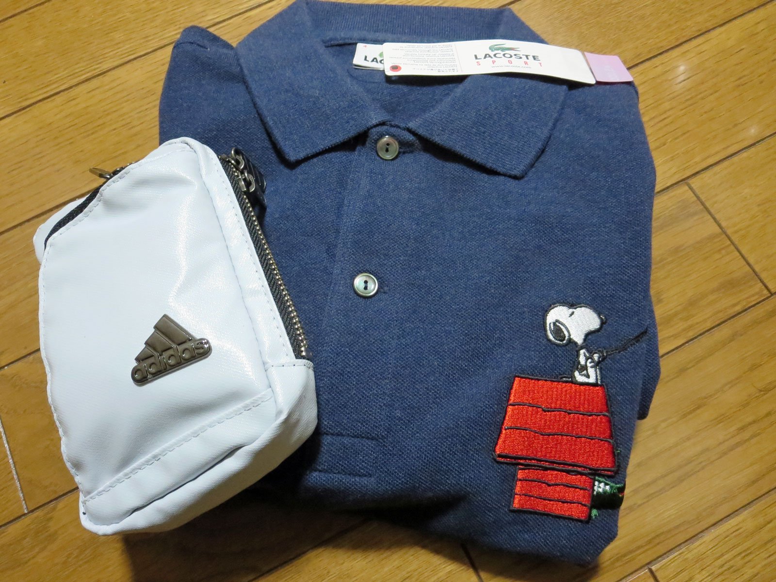 たか 11月26日のファミリーセール 戦利品 Tocはラコステでサンプル品のポロシャツ 思わず衝動買い 渋谷のアバハウス 科学技術館の三陽商会は購入なしで 浅草のエースでアディダスのポーチを購入 ポーチはプーマで探す予定が招待状なしでは入場でき