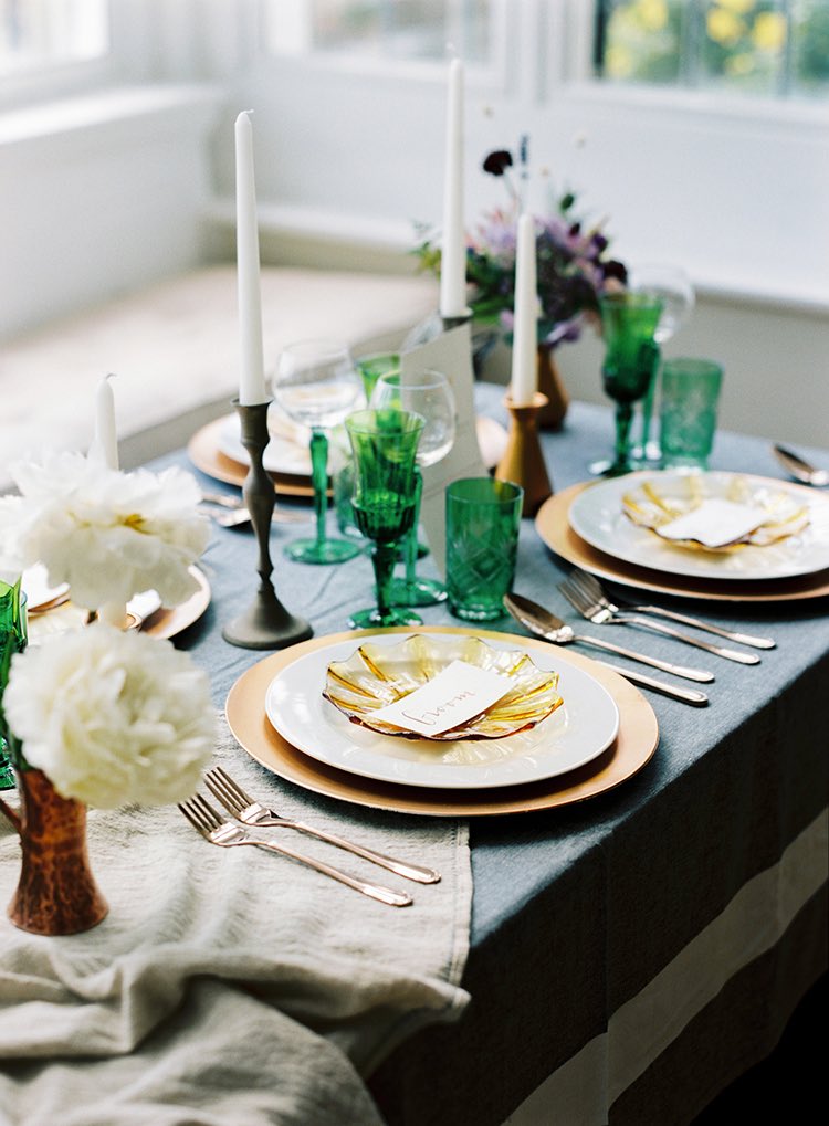 Rich Wedding Ideas // whimsicalwonderlandweddings.com/2016/11/arts-c… thanks to <a href="/vlboudoir/">Verona Lain</a>