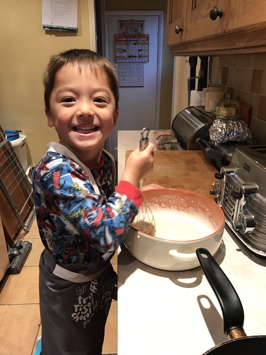 KToodles's tweet photo. @jamieoliver one cup pancakes made by my little chef 😍@JamieOliverCom #BreakfastClub https://t.co/X5CaqQzj5v