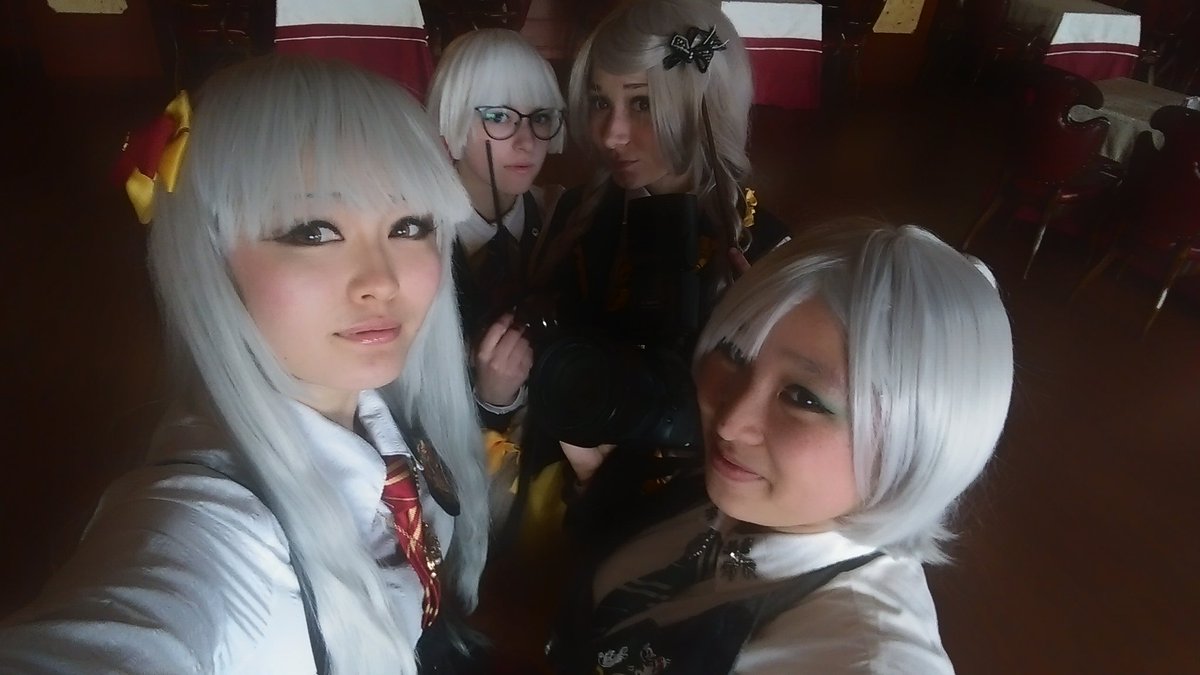 IsisBlueFire's tweet photo. Все такие миленькие. Надо бы повторить. ^_~ #Hogwarts #lolita #Griffindor #Slytherin #Ravenclaw #Hufflpuff https://t.co/91AdGgVk1m