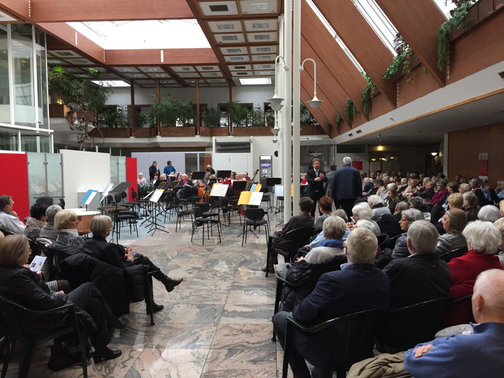npwestfalen's tweet photo. #KlassikTreff #SparkasseVest @_Recklinghausen #WernerEhrhardt #HaydnImDialog @npwestfalen https://t.co/Ly4Z2O7C9o